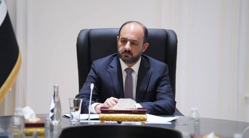 وزيـر الصناعـة والمعـادن يتسلّـم مهـام عملـه رسميـاً فـي مقـر الـوزارة ببغـداد